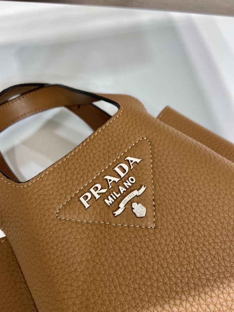 Pra*a top handle bags